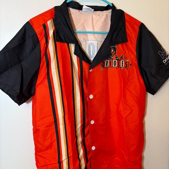 🧡 Baltimore Orioles Bowling Shirt - Size Medium | Never Worn 🖤 - Picture 1 of 2